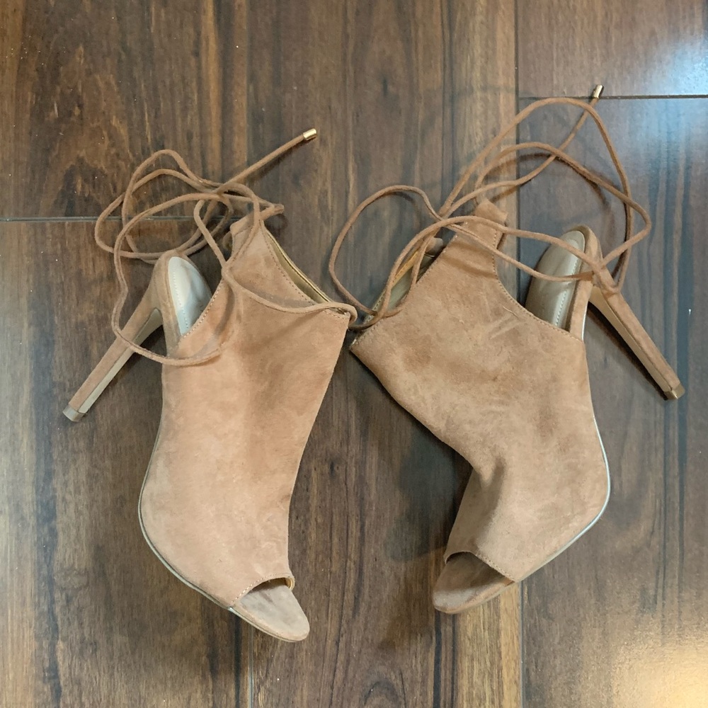 Aldo Tan Tie Up Sandals Size 7